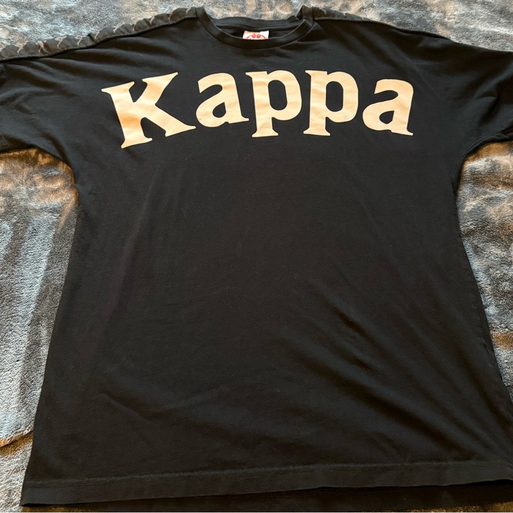 Kappa Black and Gold T-Shirt large Logo Size L